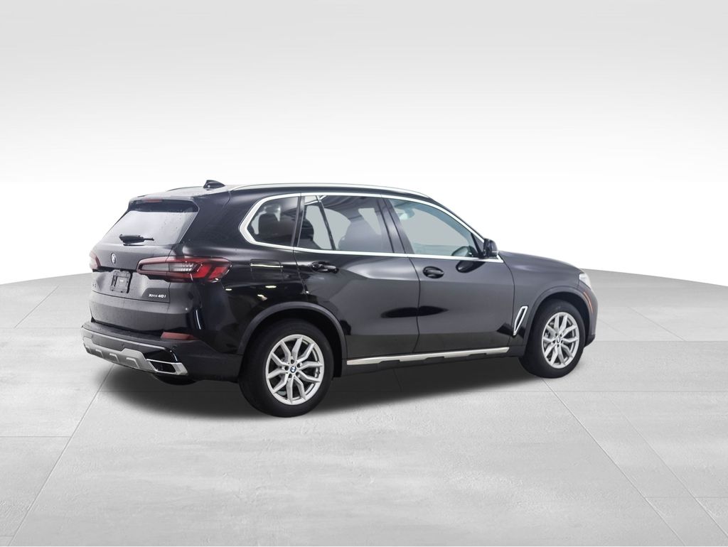 Thumbnail: 2022 BMW X5 - 5