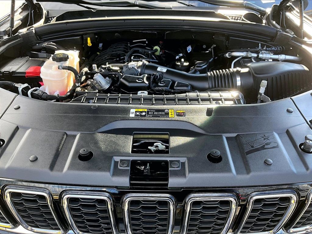 2023 Jeep Grand Cherokee L — photo 30