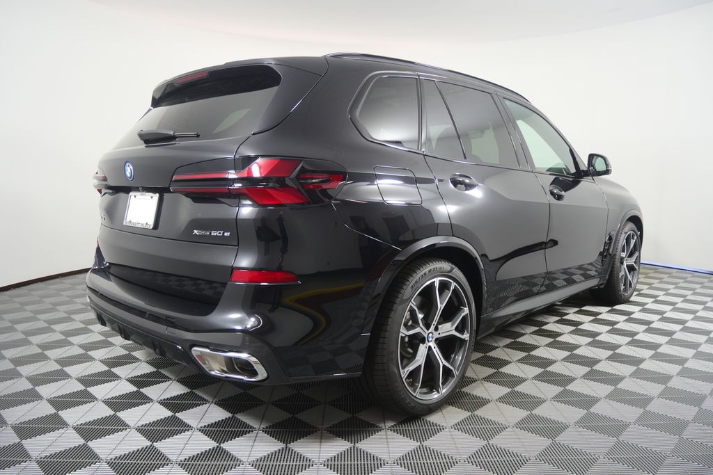 Thumbnail: 2026 BMW X5 - 4