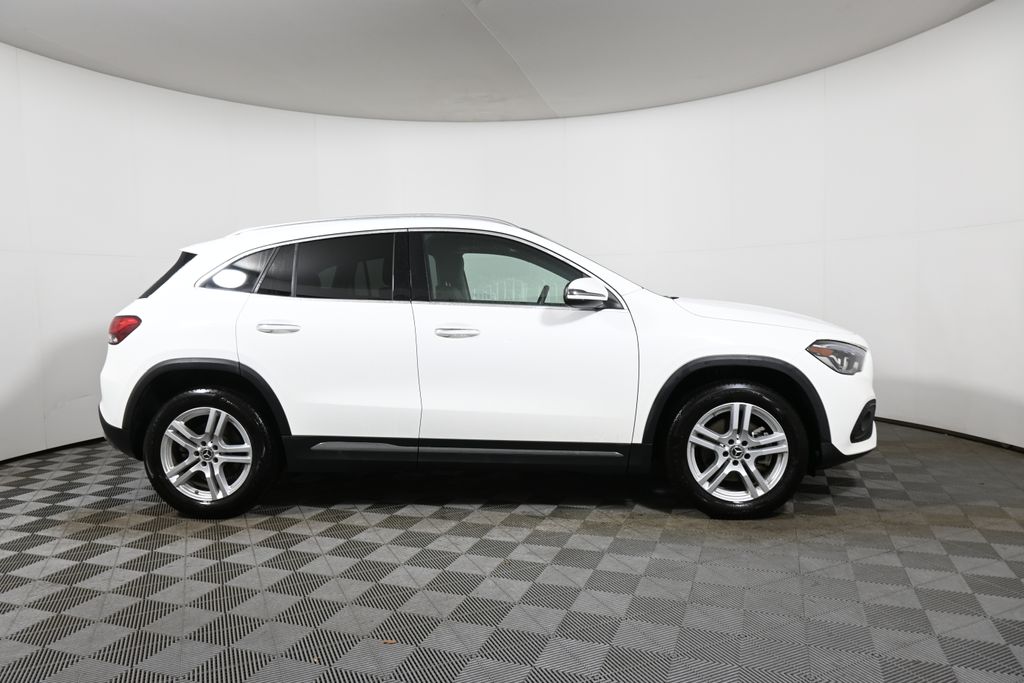 Thumbnail: 2023 Mercedes-Benz GLA - 8