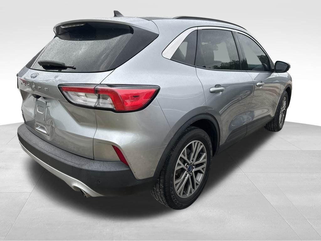 2022 Silver Metallic Ford Escape SEL FWD SUV