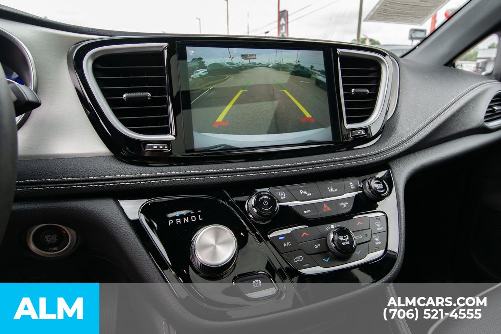 2024 Chrysler Pacifica Limited photo 24