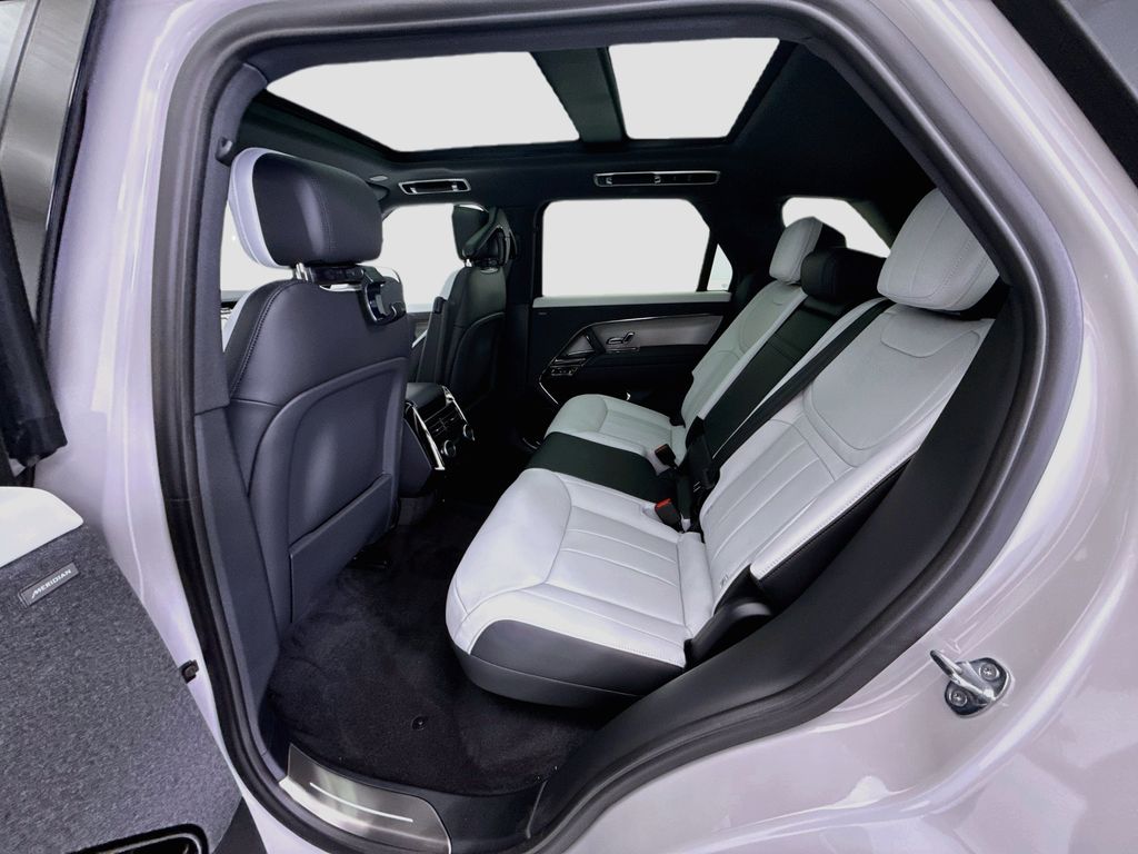 Thumbnail: 2026 Land Rover Range Rover Sport - 20