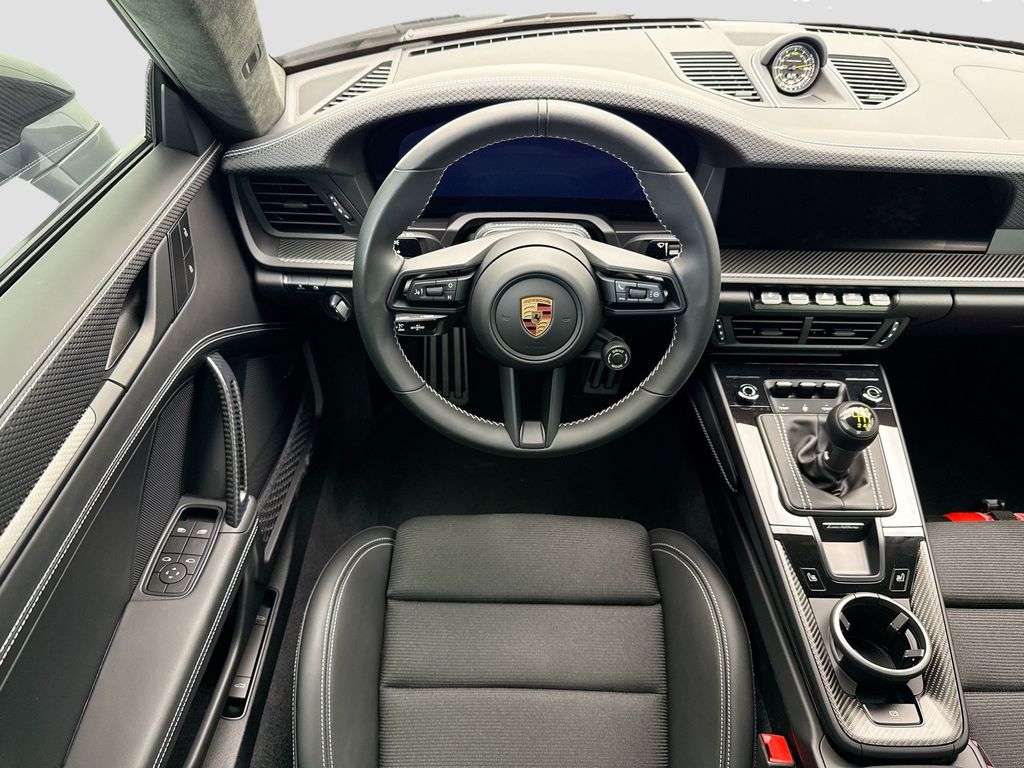 Thumbnail: 2026 Porsche 911 - 10