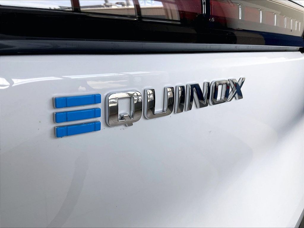 2024 Chevrolet Equinox EV — photo 29
