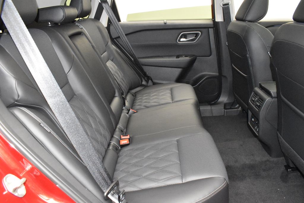 Thumbnail: 2026 Nissan Rogue - 32