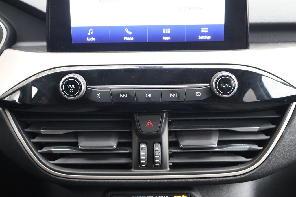 Thumbnail: 2022 Ford Escape - 17