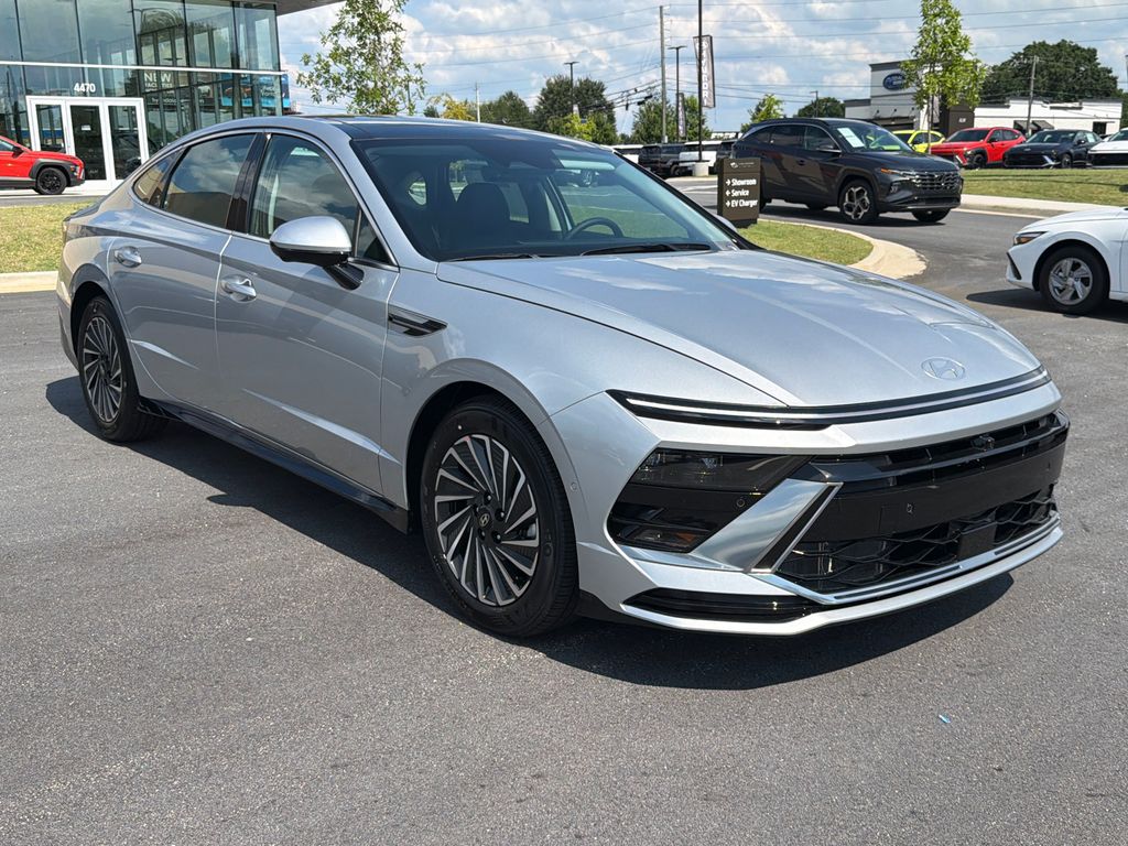 New 2026 Silver Hyundai Limited image 8