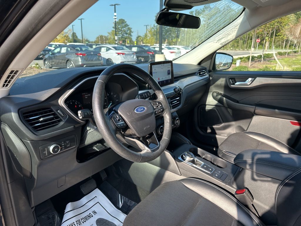 2021 Ford Escape SEL 21