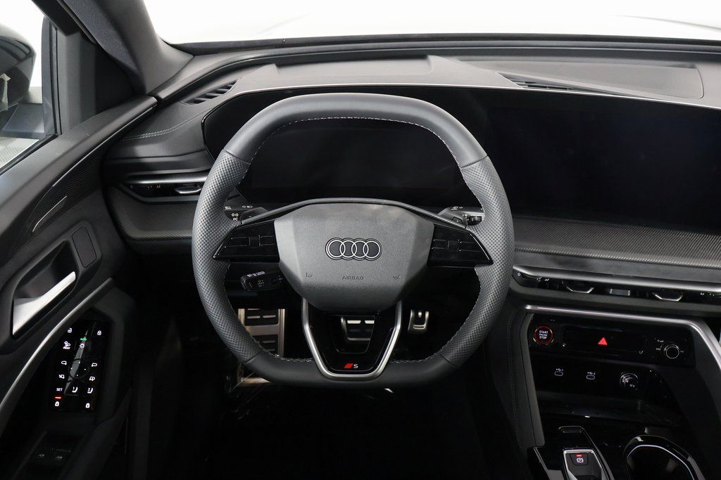 Thumbnail: 2026 Audi SQ5 - 3