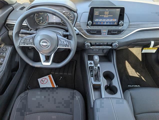 New 2025 Nissan Altima Sedan