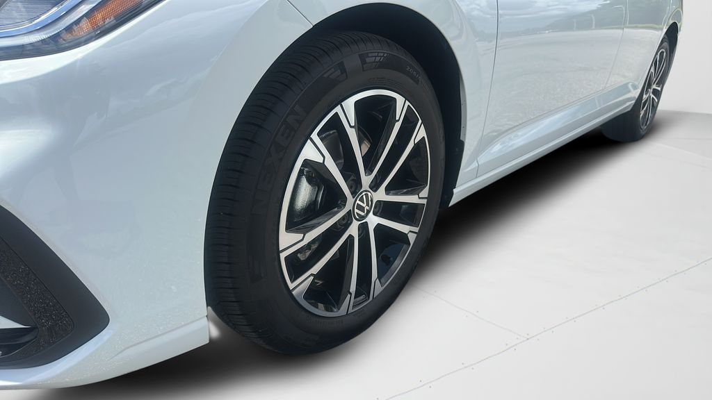 New 2026 White Volkswagen 1.5T Sport image 10