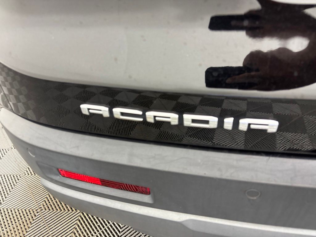 Thumbnail: 2022 GMC Acadia - 21