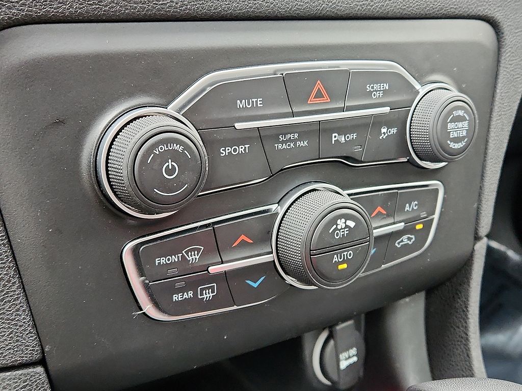 Thumbnail: 2023 Dodge Charger - 17