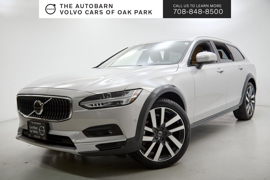 2025 Volvo V90 Cross Country B6 Ultra AWD