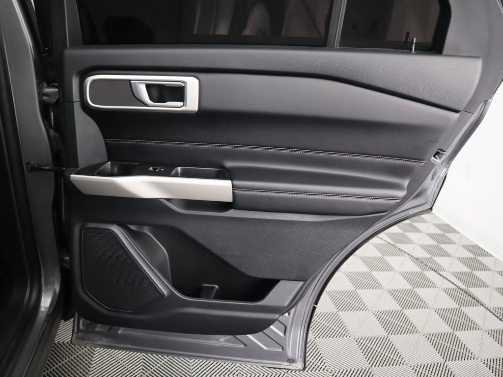 Thumbnail: 2022 Ford Explorer - 28