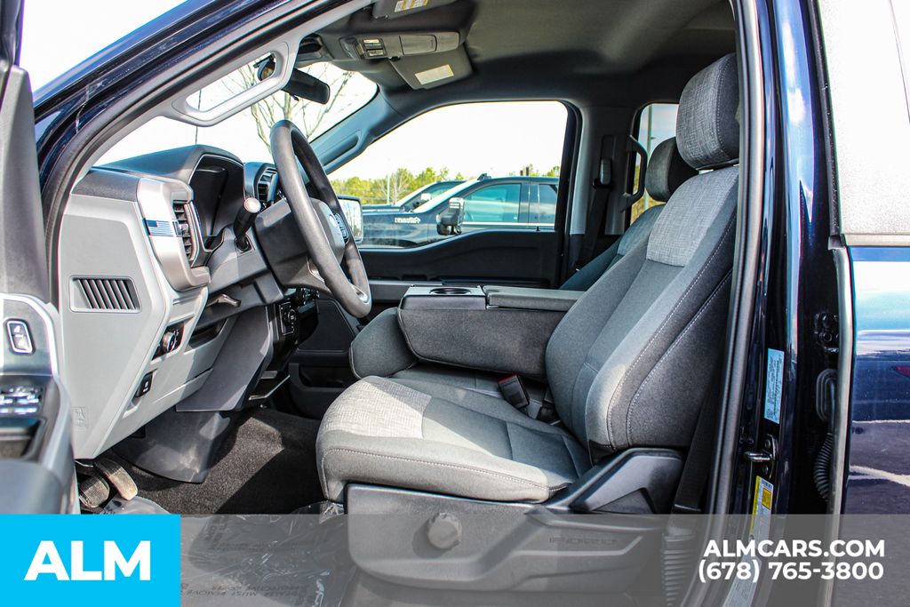 2023 Ford F-150 XLT photo 16