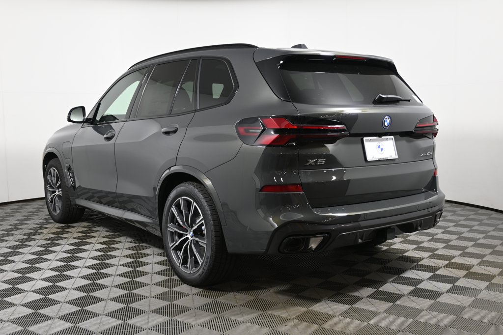 Thumbnail: 2026 BMW X5 - 5