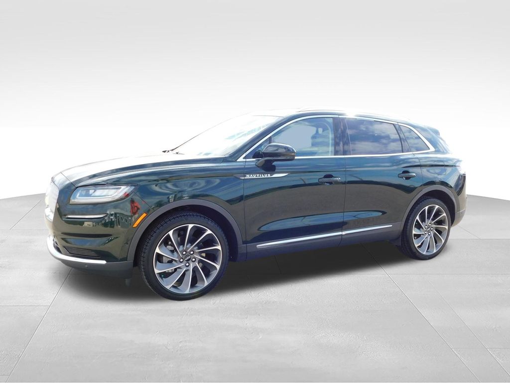 View vehicle photo 7
