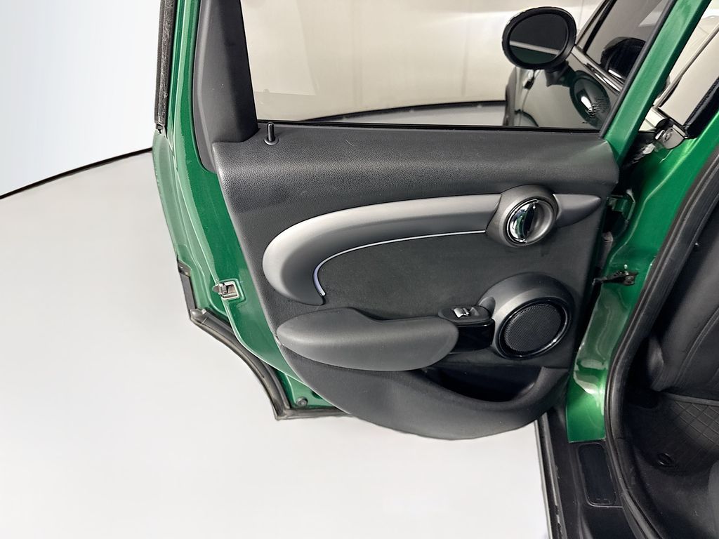 Thumbnail: 2023 MINI Cooper - 27