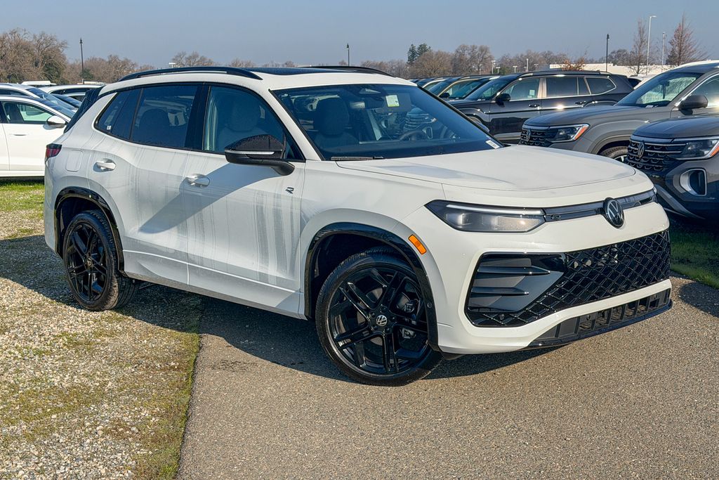 New 2026  Volkswagen 2.0T SE R-Line Black image 3