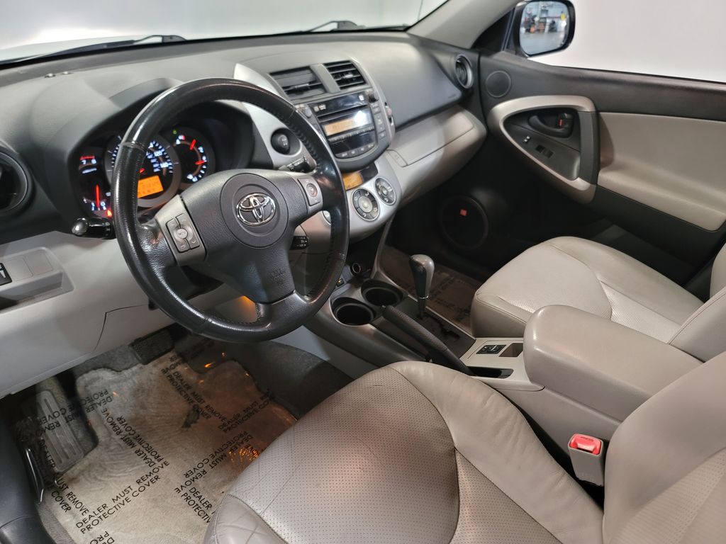 2008 Toyota RAV4 Limited photo