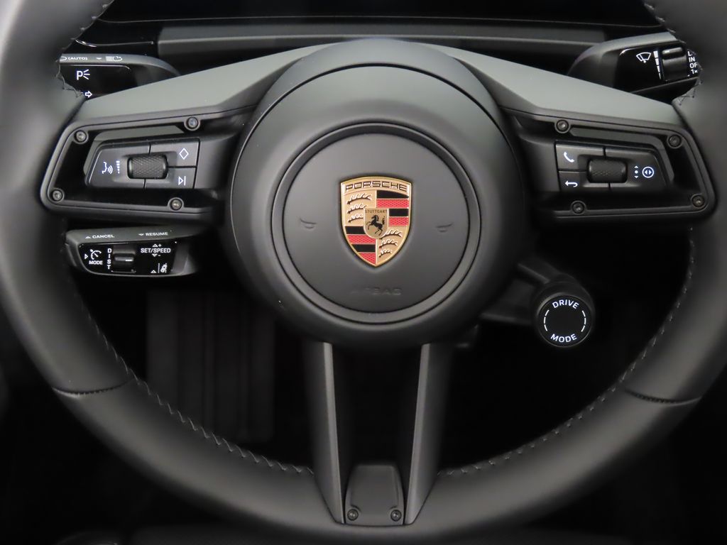 Thumbnail: 2025 Porsche Macan - 19