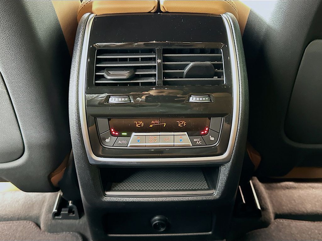 Thumbnail: 2026 BMW X6 - 18