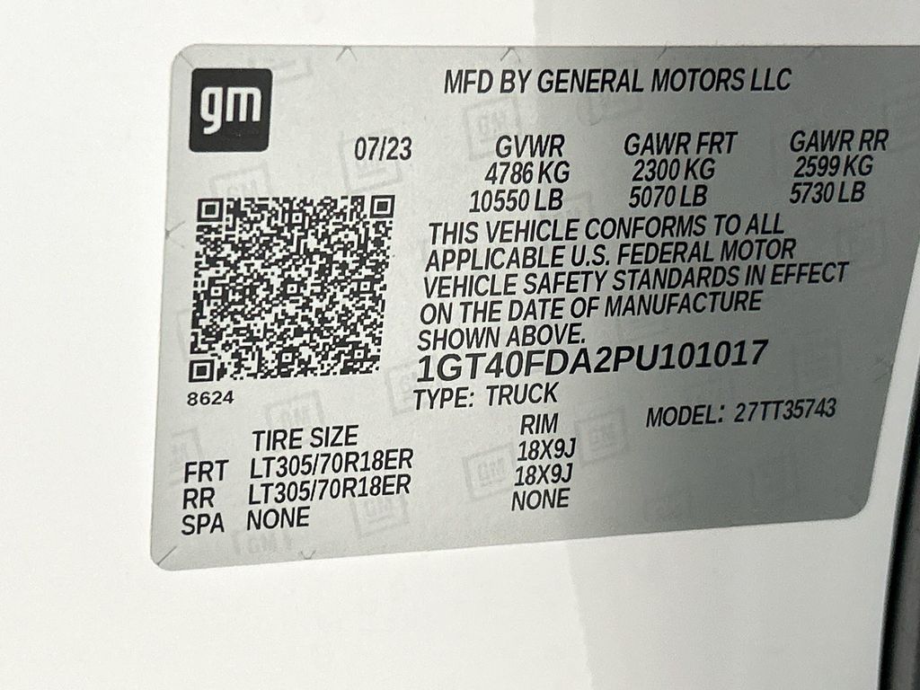 Used 2023 White GMC 3X image 34