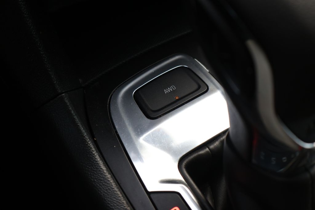 Thumbnail: 2024 Chevrolet Equinox - 23