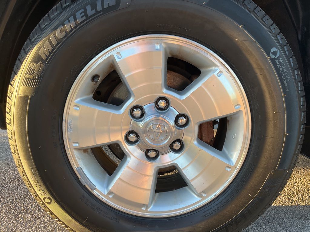 2003 Toyota 4Runner Limited 10