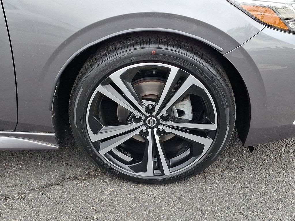 Thumbnail: 2020 Nissan Sentra - 8