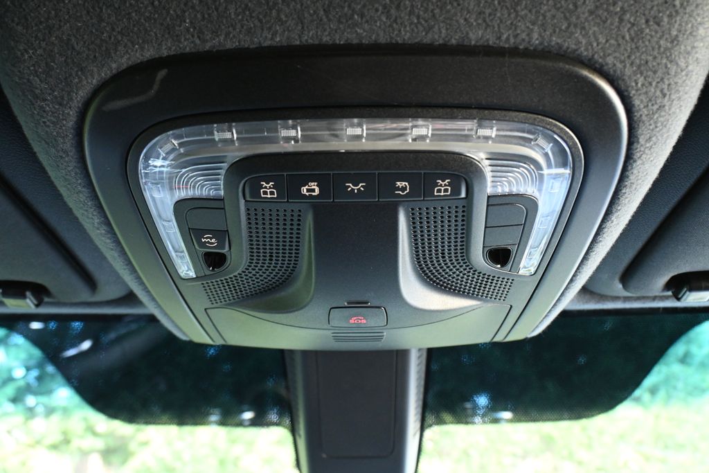 Thumbnail: 2025 Mercedes-Benz Sprinter - 21