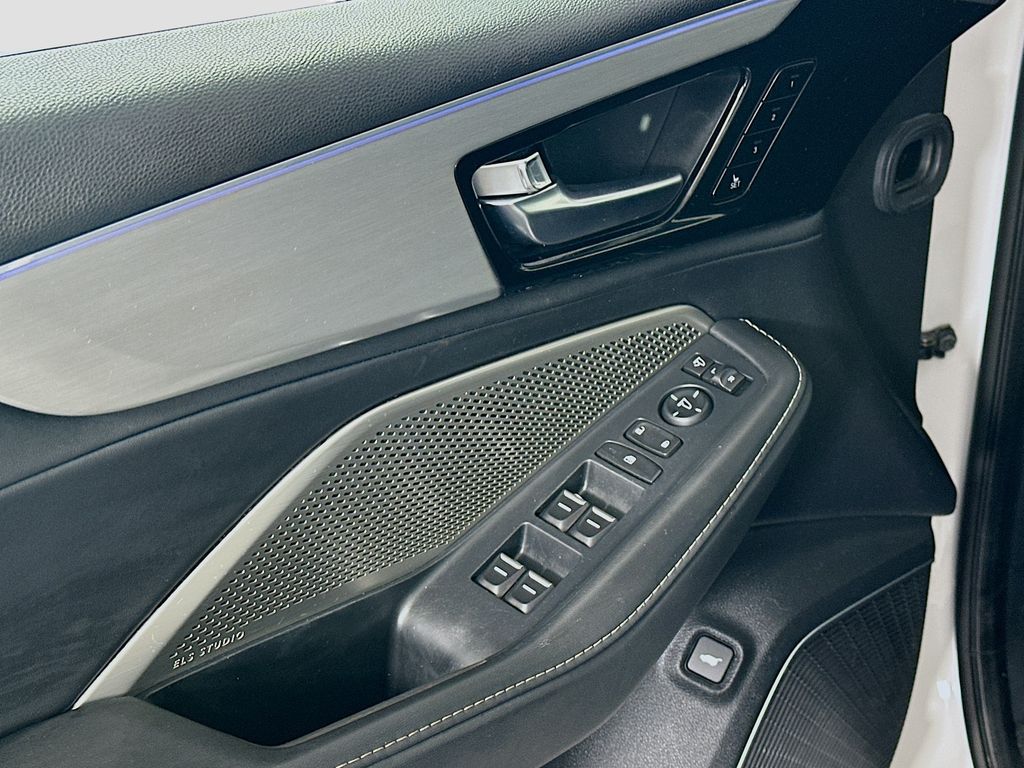 used 2023 Acura MDX car, priced at $39,499