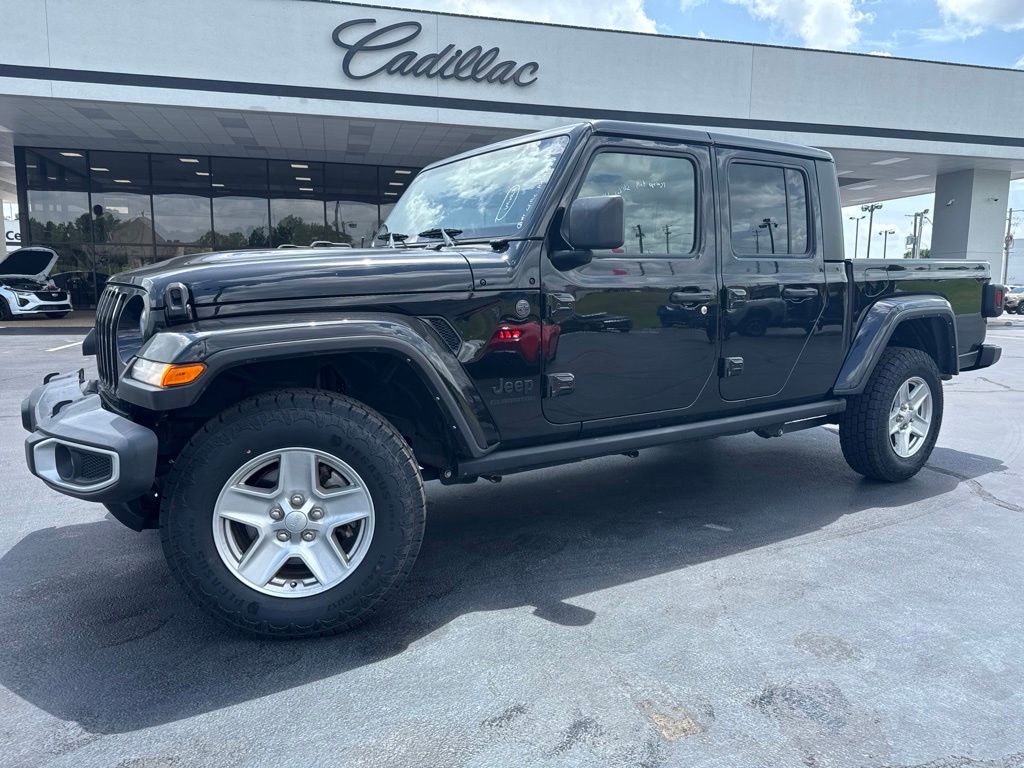 2022 Jeep Gladiator Sport Crew Cab 4WD