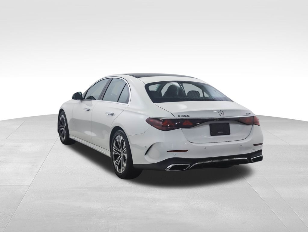 Thumbnail: 2025 Mercedes-Benz E-Class - 3