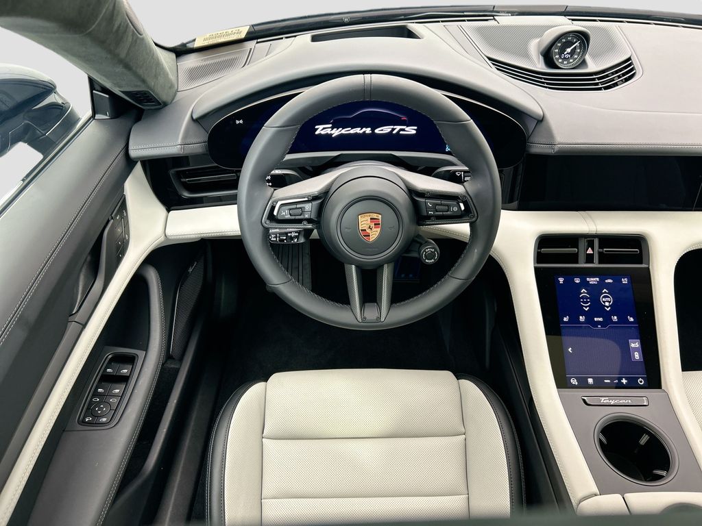 Thumbnail: 2026 Porsche Taycan - 13