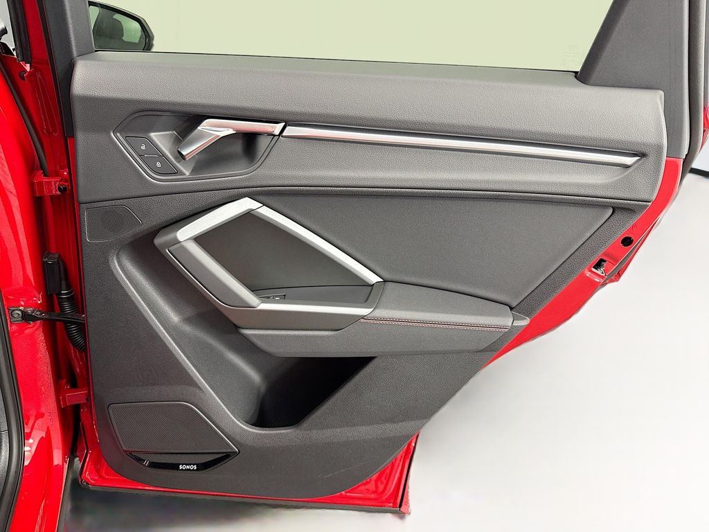 Thumbnail: 2025 Audi Q3 - 27