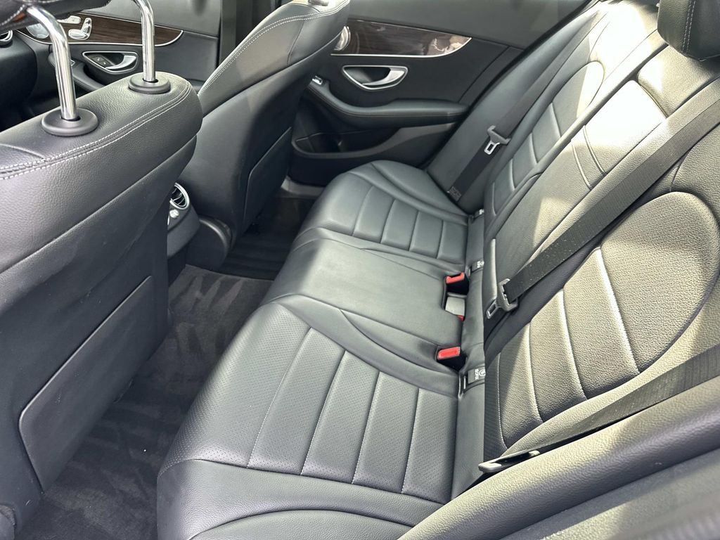Thumbnail: 2019 Mercedes-Benz C-Class - 26