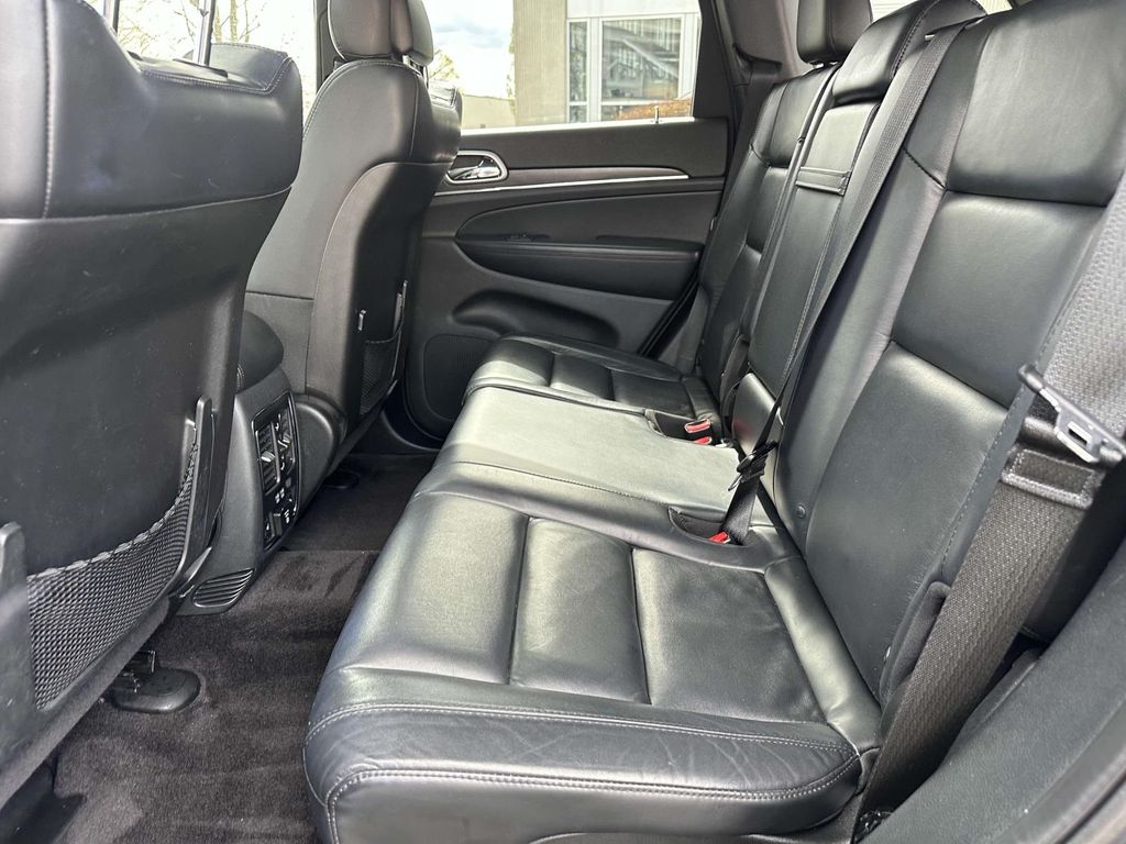 2018 Jeep Grand Cherokee Limited Edition 23