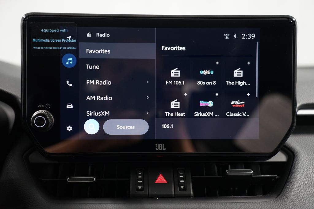 2025 Toyota RAV4 XLE Premium 18