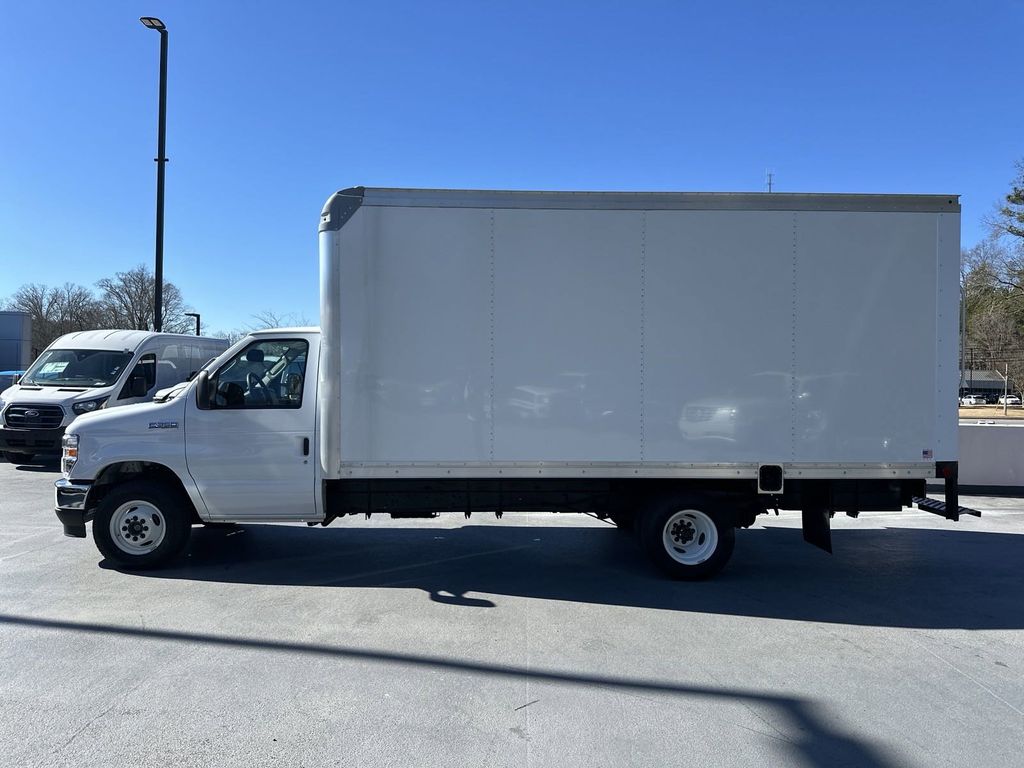 2024 Ford E-350SD Base 4