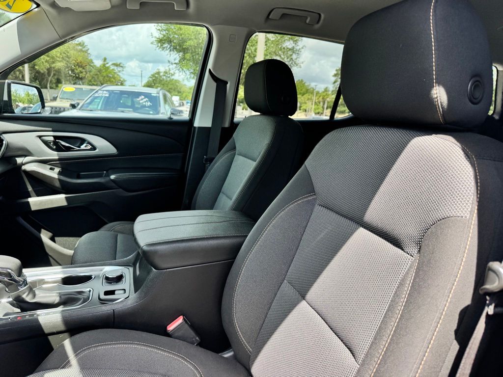 Used 2021 Chevrolet Traverse SUV