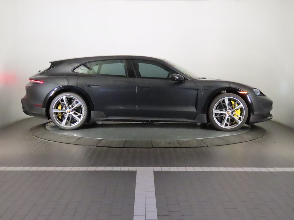 Thumbnail: 2023 Porsche Taycan - 8