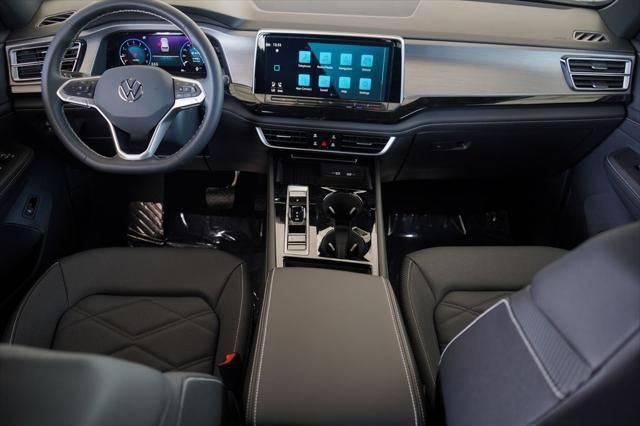 Thumbnail: 2025 Volkswagen Atlas - 8