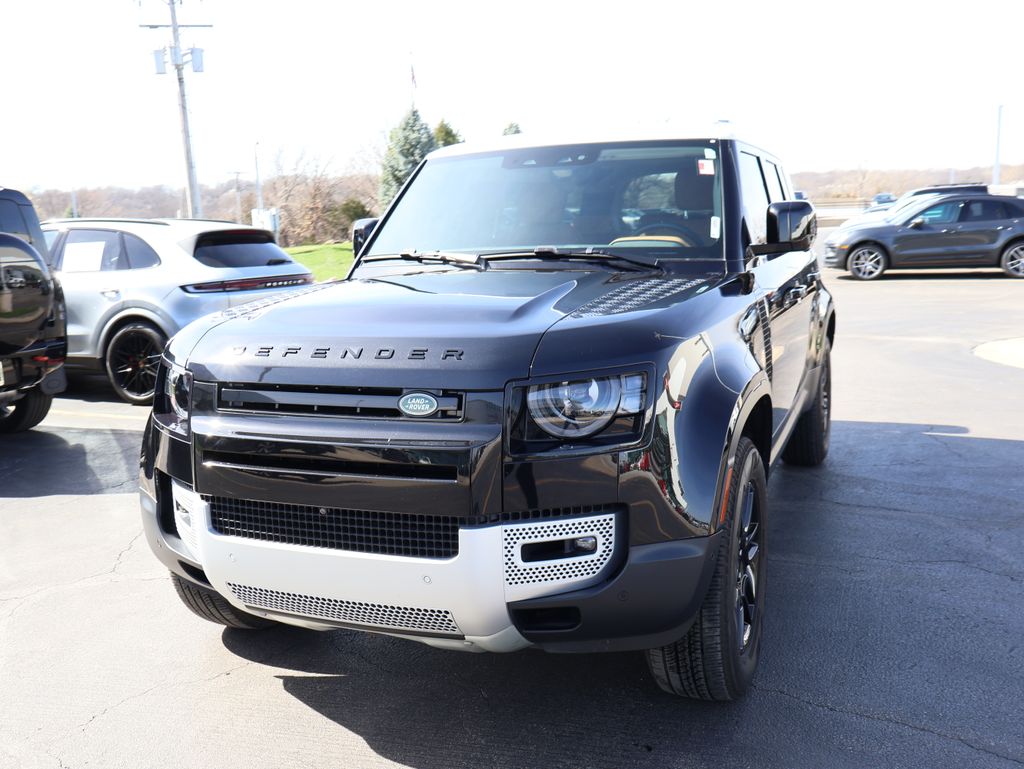 2023 Land Rover Defender 110 SE AWD