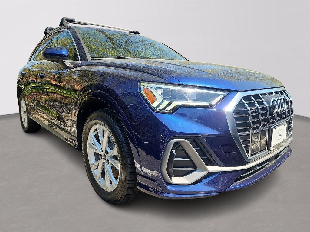 Thumbnail: 2022 Audi Q3 - 3