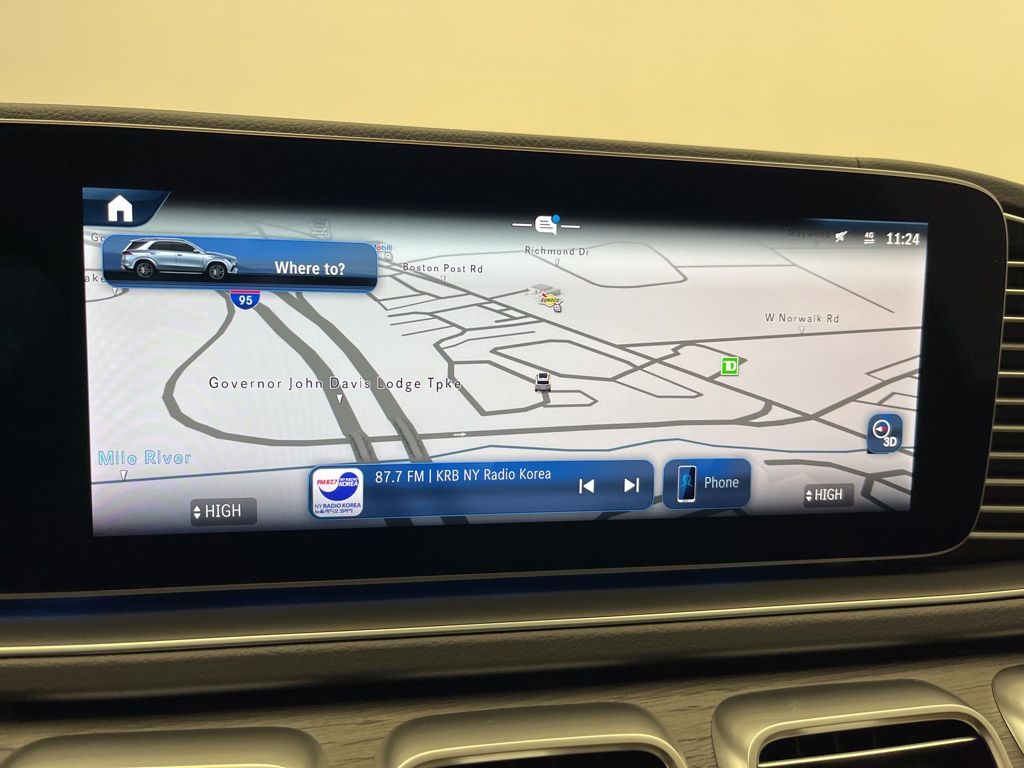 Thumbnail: 2026 Mercedes-Benz GLE - 18