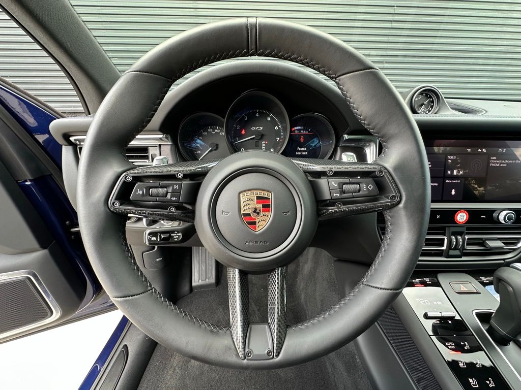 Thumbnail: 2025 Porsche Macan - 15
