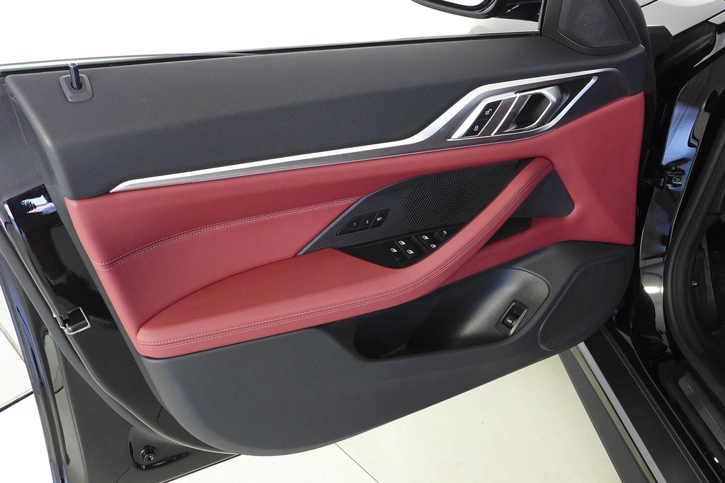 Thumbnail: 2023 BMW i4 - 11